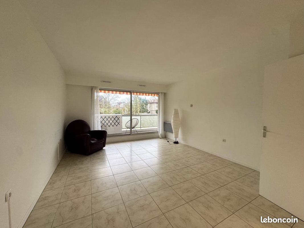 Appartement à louer, 54m², Avon