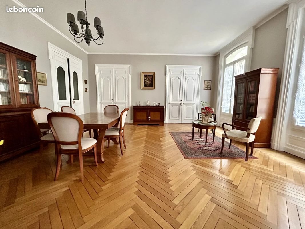 Appartement à vendre, 208m², Saint-Etienne