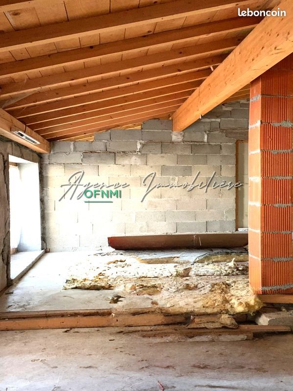 Appartement à vendre, 280m², Saint-Marcellin-en-Forez