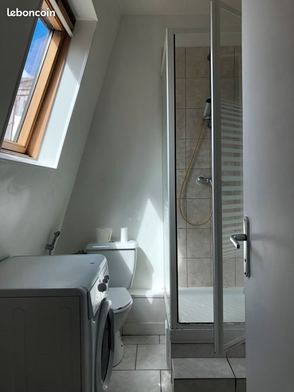 Appartement à louer, 24m², Paris 18ème