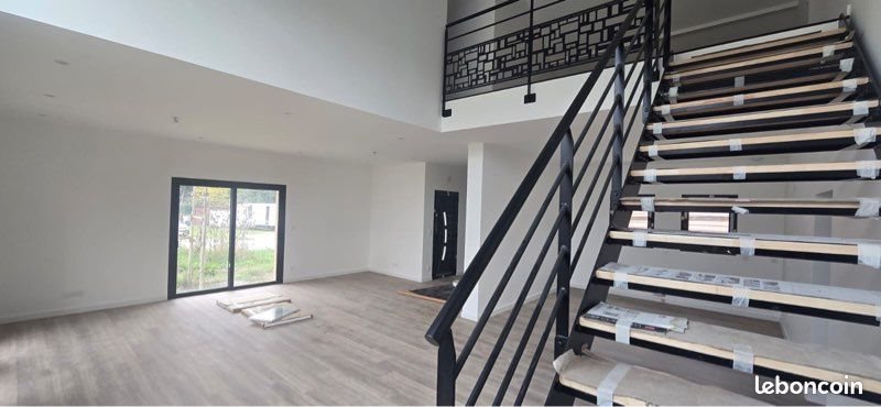 Maison à louer, 160m², Lully