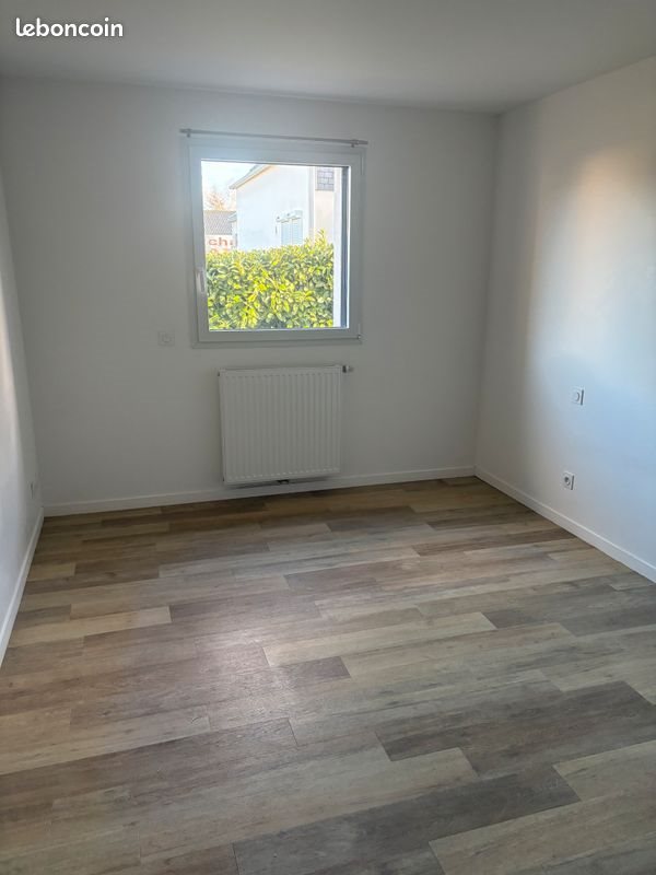 Appartement à louer, 90m², Langueux