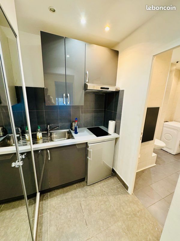 Appartement à louer, 40m², Marseille 8ème