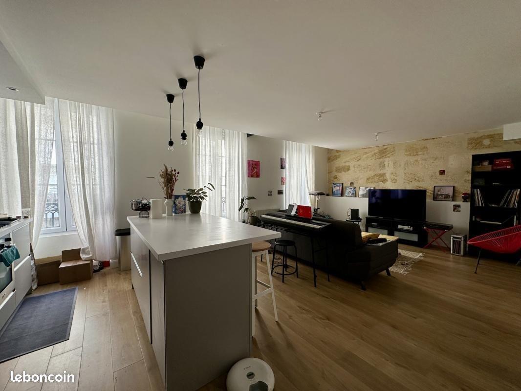 Appartement à louer, 67m², Bordeaux