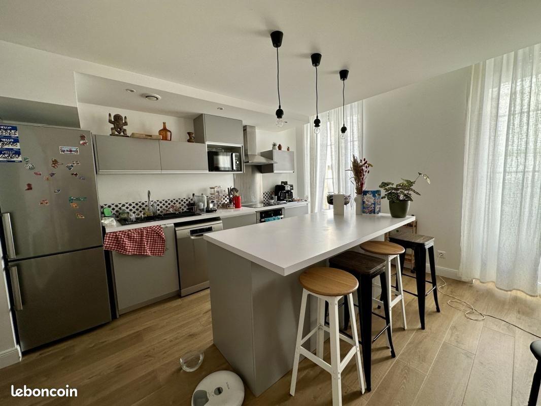 Appartement à louer, 67m², Bordeaux
