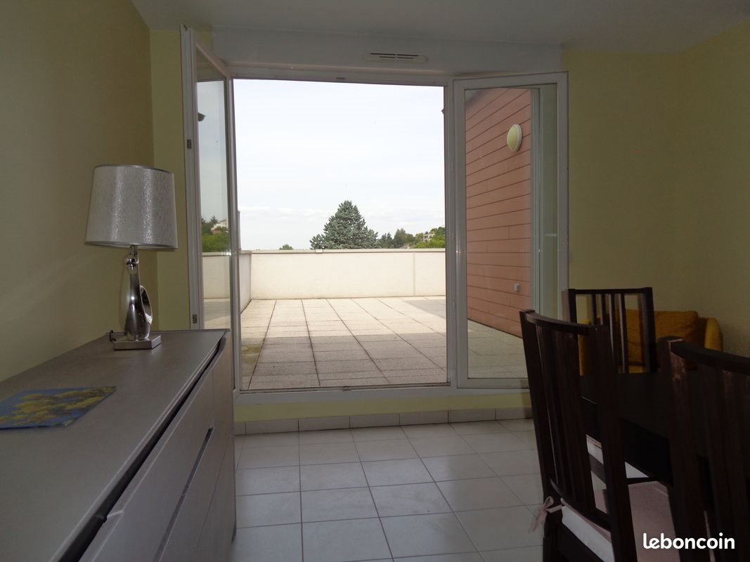 Appartement à louer, 68m², Chassieu