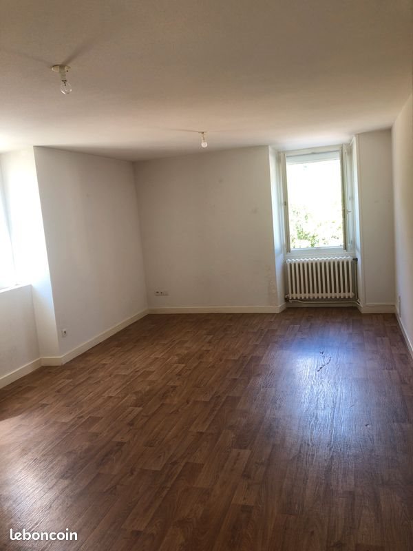 Appartement à louer, 87m², Epierre