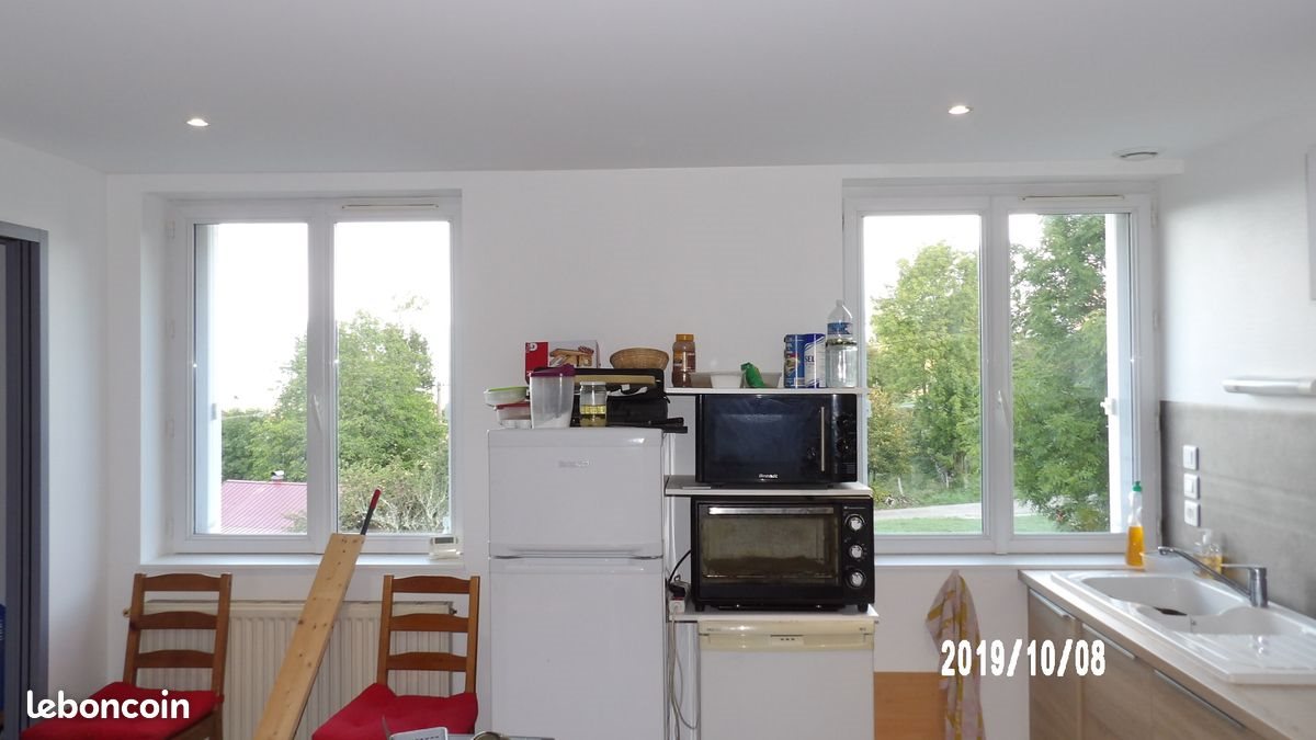 Appartement à louer, 80m², Larrivoire