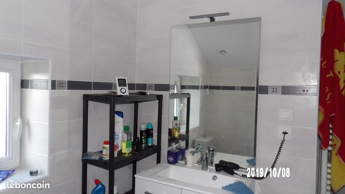 Appartement à louer, 80m², Larrivoire