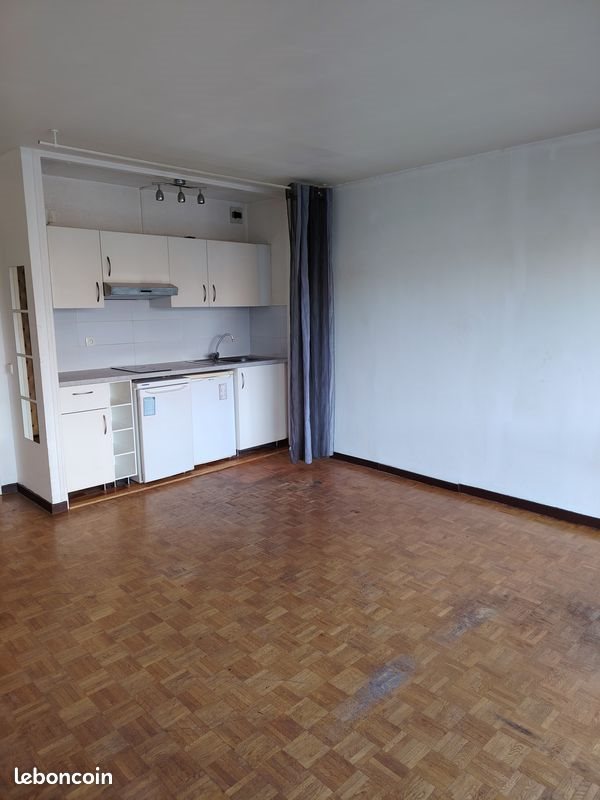 Appartement à louer, 28m², Marseille 5ème