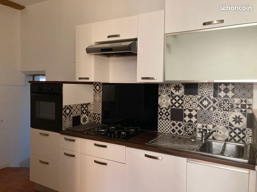 Appartement à louer, 35m², Santa-Reparata-di-Balagna