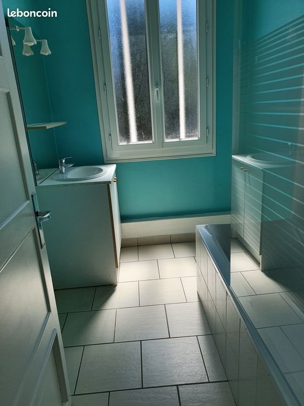 Appartement à louer, 76m², Domérat