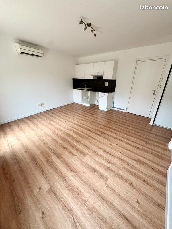 Appartement à louer, 35m², L'Isle-Jourdain