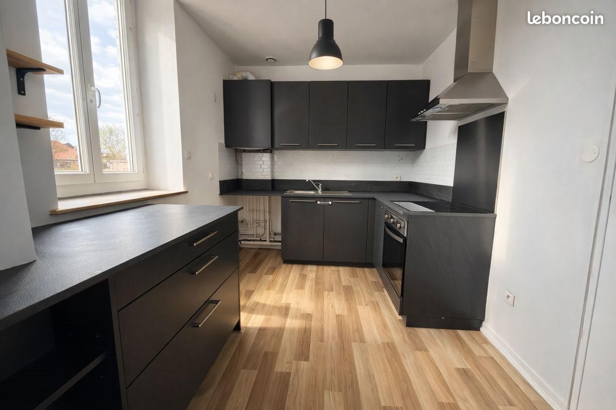 Appartement à louer, 66m², Halluin