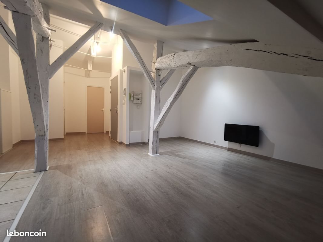 Appartement à louer, 45m², Cancon