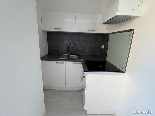 Appartement à louer, 30m², Rochefort