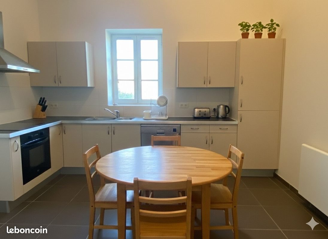 Maison à louer, 114m², Fargues