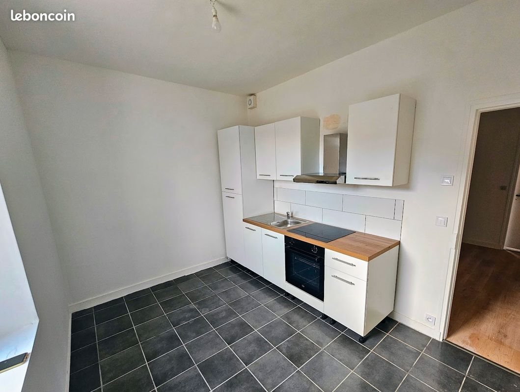 Maison à louer, 76m², Nangis