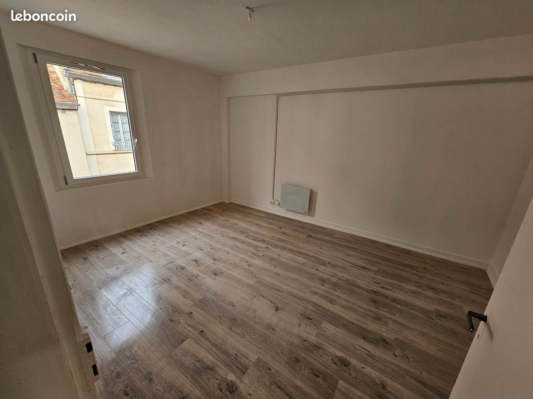 Maison à louer, 76m², Nangis