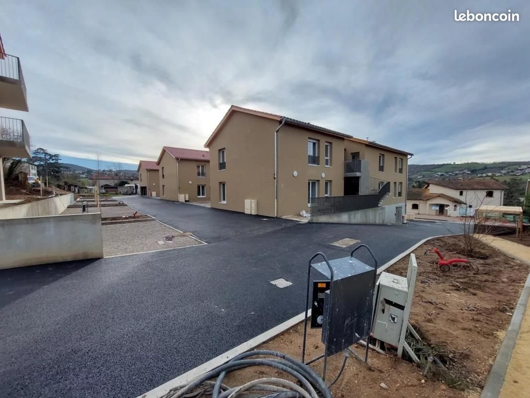 Appartement à louer, 65m², Lentilly