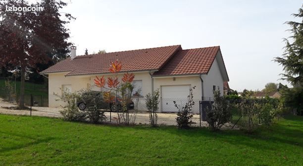 Maison à louer, 90m², Saint-Clair-de-la-Tour