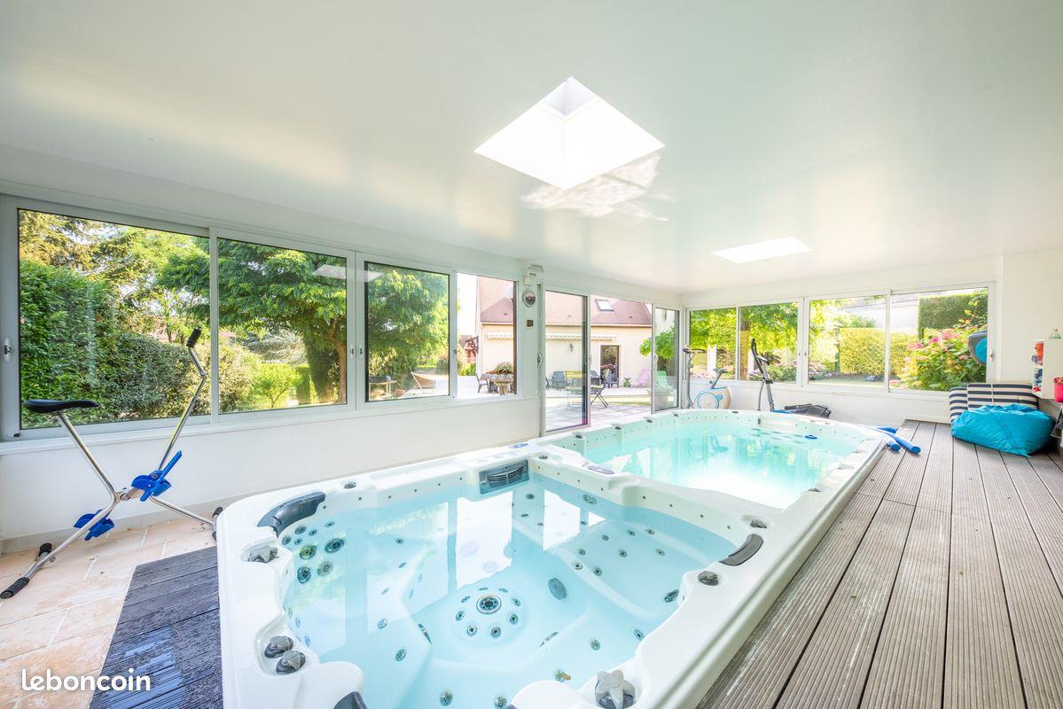 Maison à louer, 250m², Thoiry