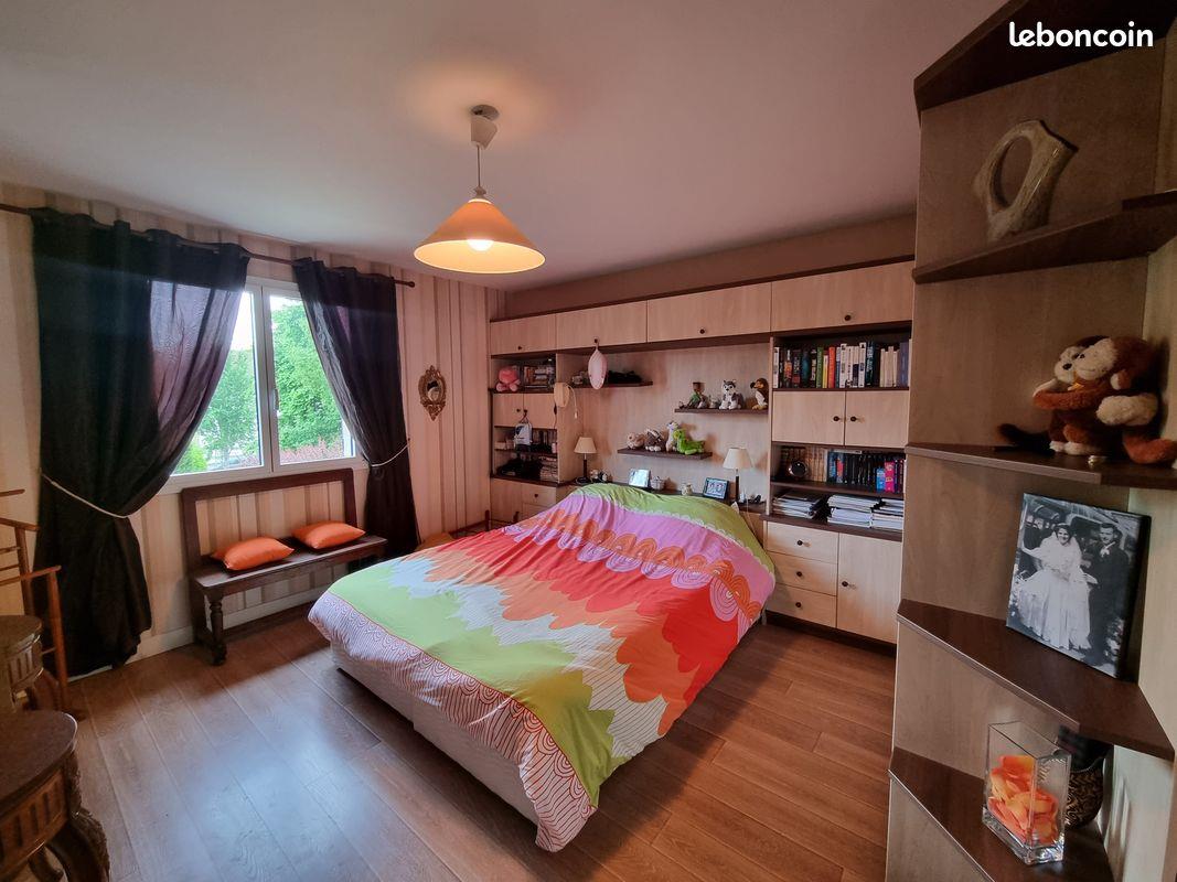 Maison à louer, 250m², Thoiry