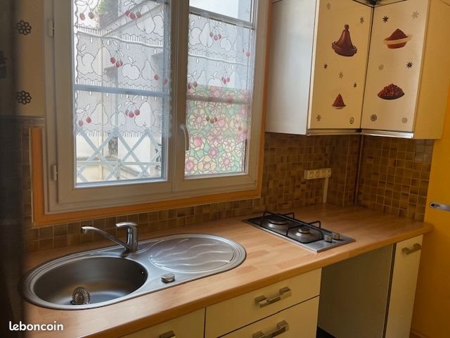 Appartement à louer, 32m², Paris 18ème
