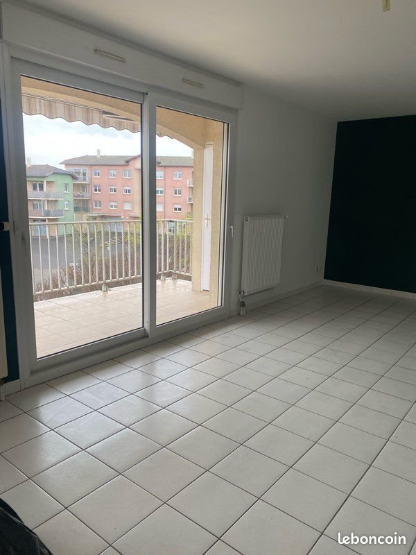Appartement à louer, 74m², Péronnas