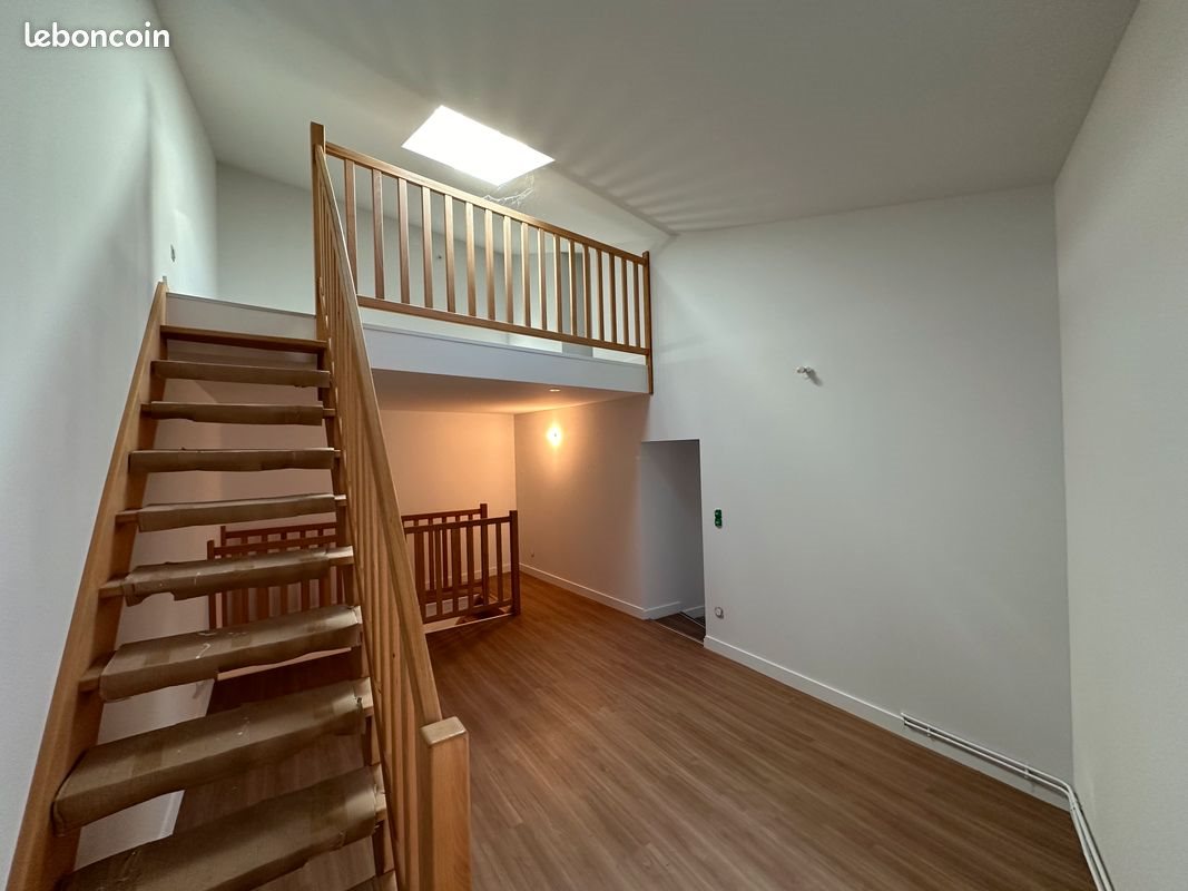 Maison à louer, 60m², Vic-le-Comte