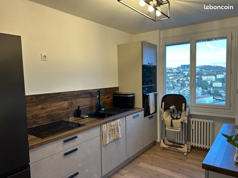 Appartement à vendre, 70m², Unieux