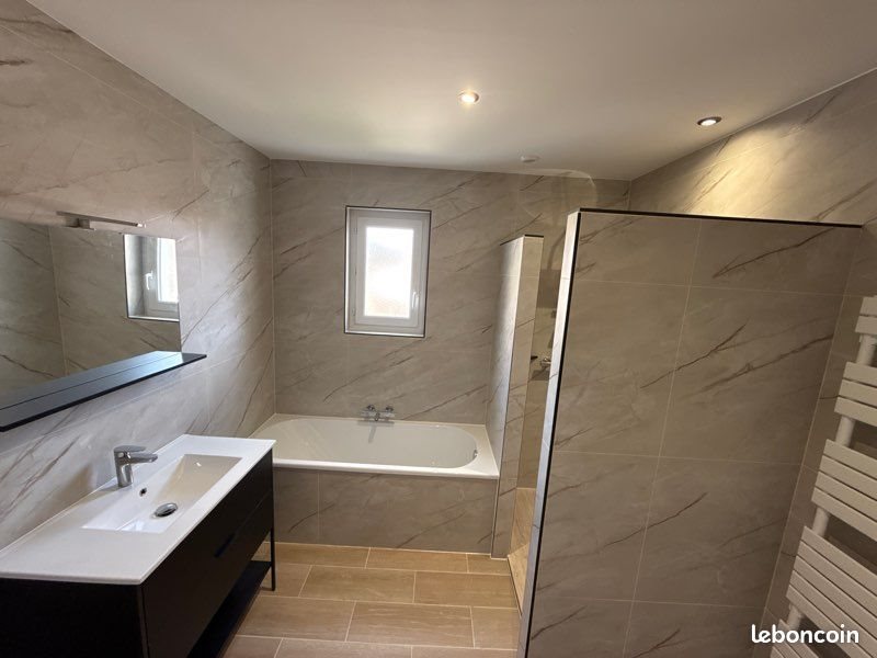 Appartement à louer, 65m², Beaurepaire