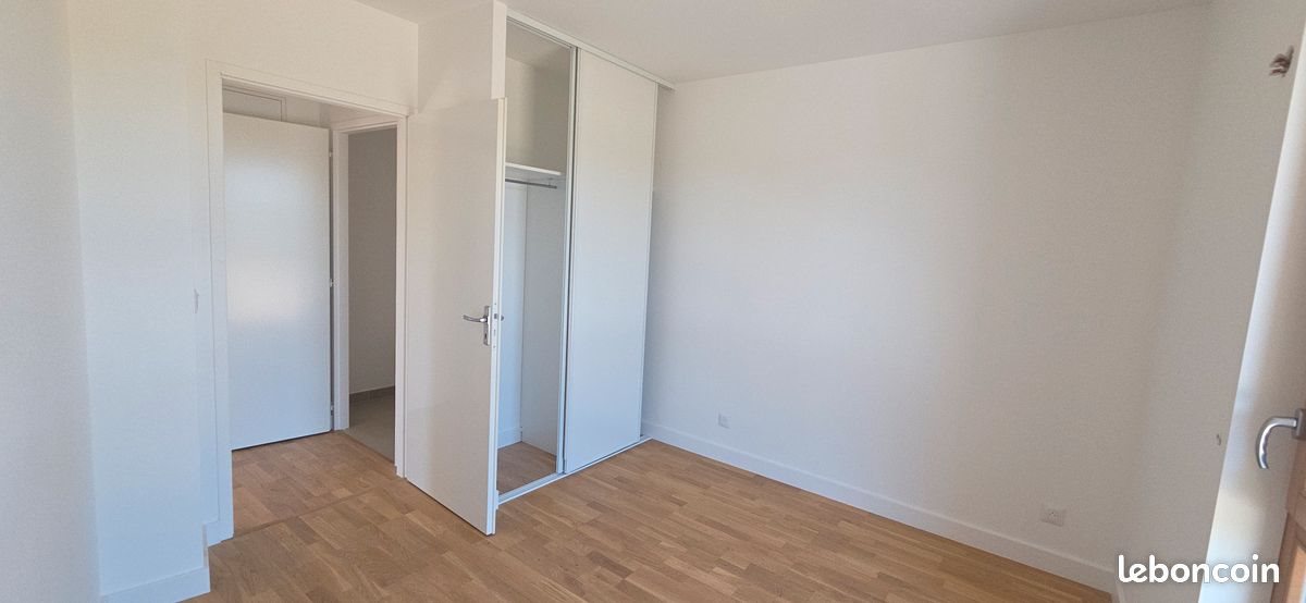 Appartement à louer, 62m², Saint-Cyr-l'Ecole