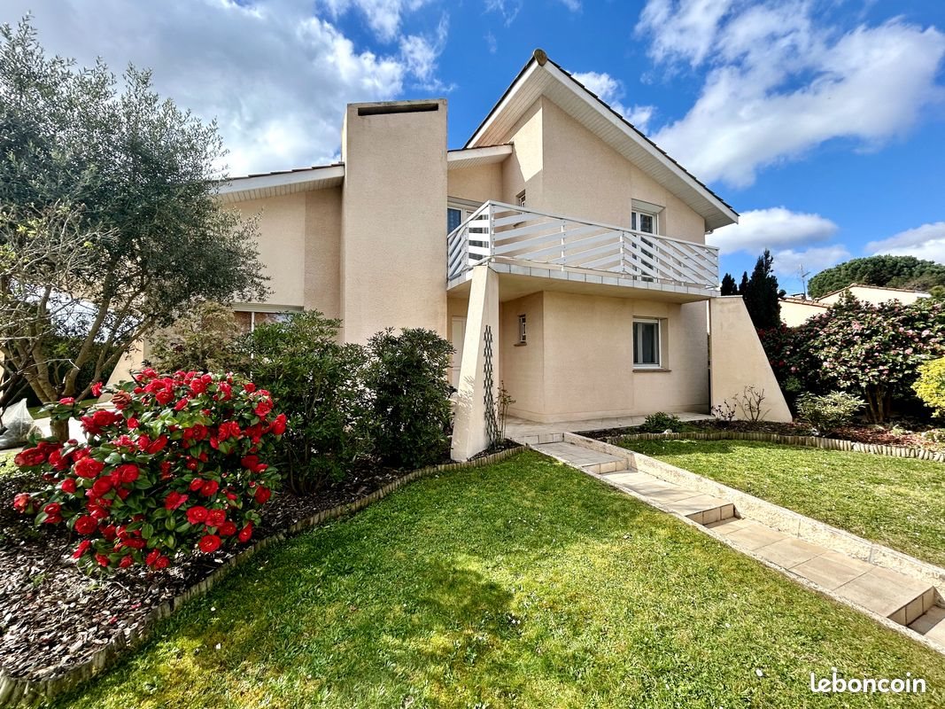 Maison à vendre, 150m², Saint-Aubin-de-Médoc