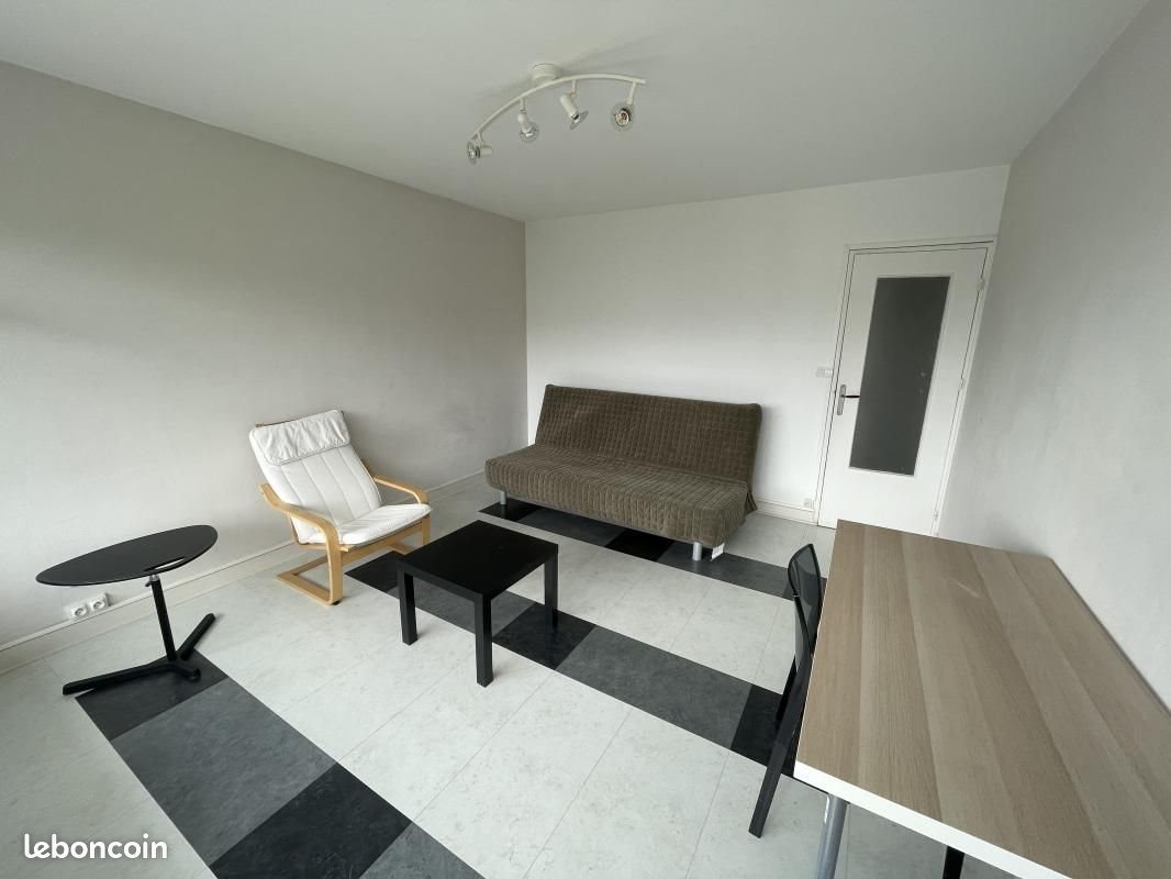 Appartement à louer, 33m², Saint-Etienne