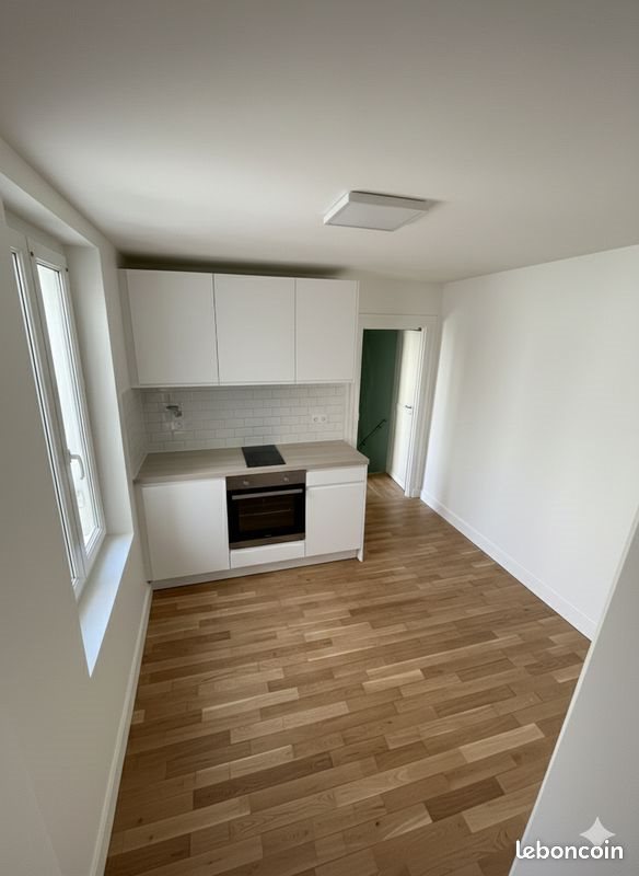 Appartement à louer, 50m², Descartes