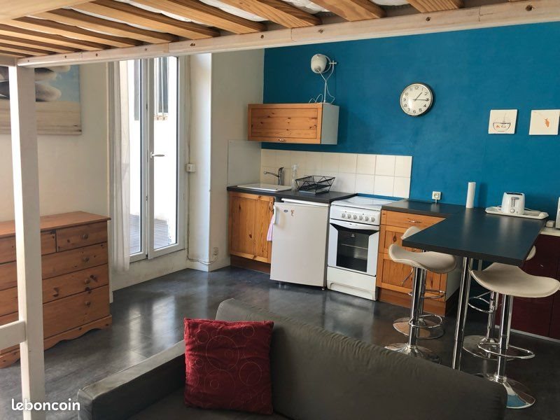 Appartement à louer, 27m², Marseille 6ème