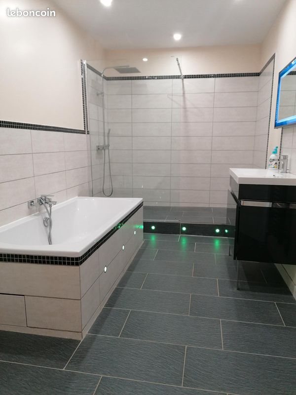 Maison à louer, 120m², Pieusse