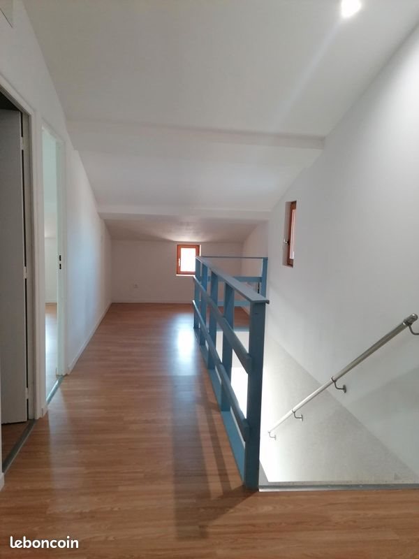 Maison à louer, 120m², Pieusse