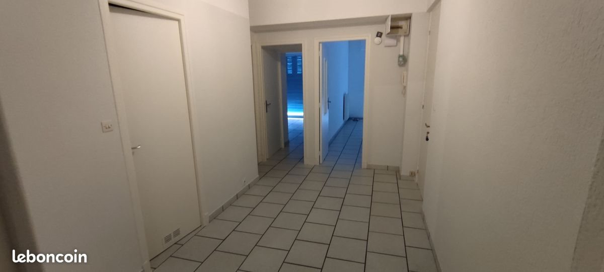 Appartement à louer, 75m², Vallauris