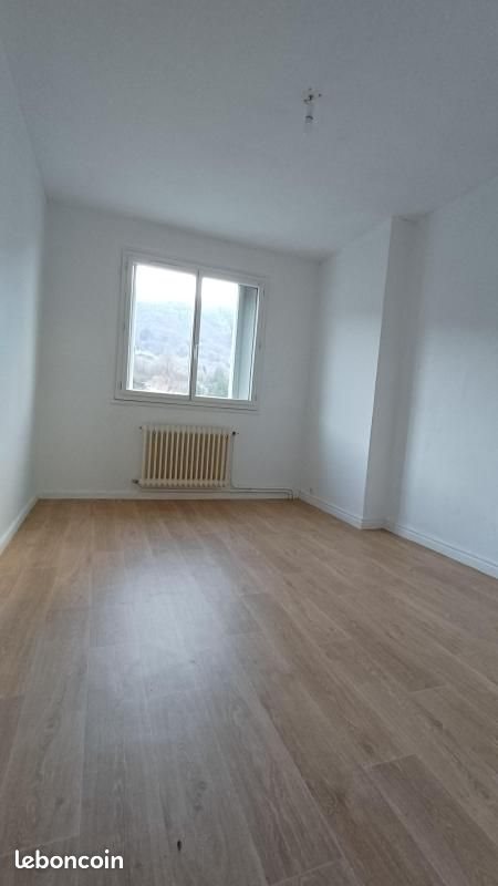 Appartement à louer, 75m², Saint-Quentin-sur-Isère