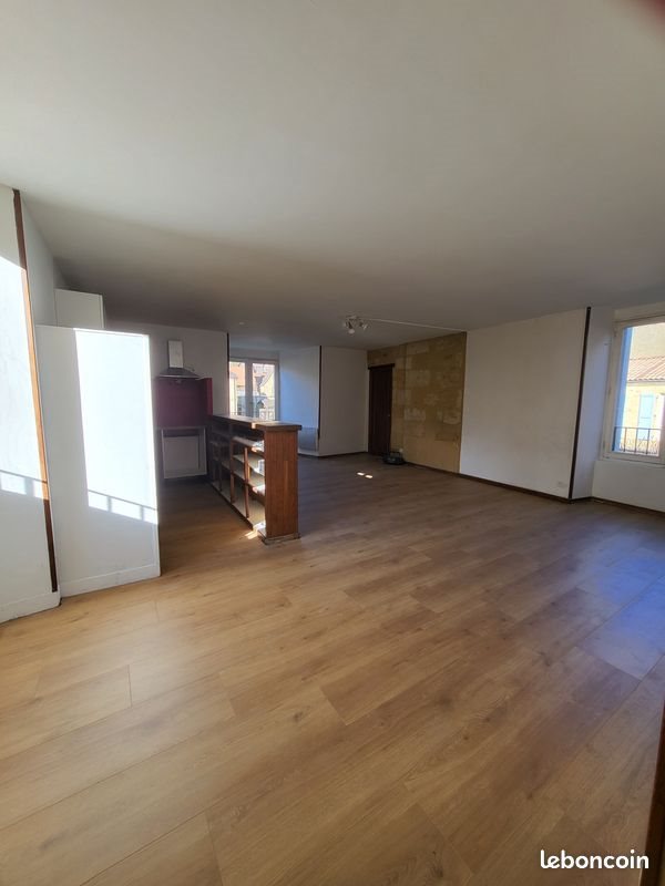 Appartement à louer, 89m², Sarlat-la-Canéda