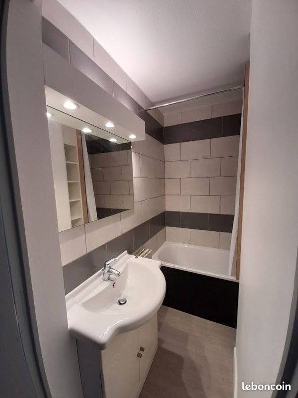 Appartement à louer, 64m², Roanne