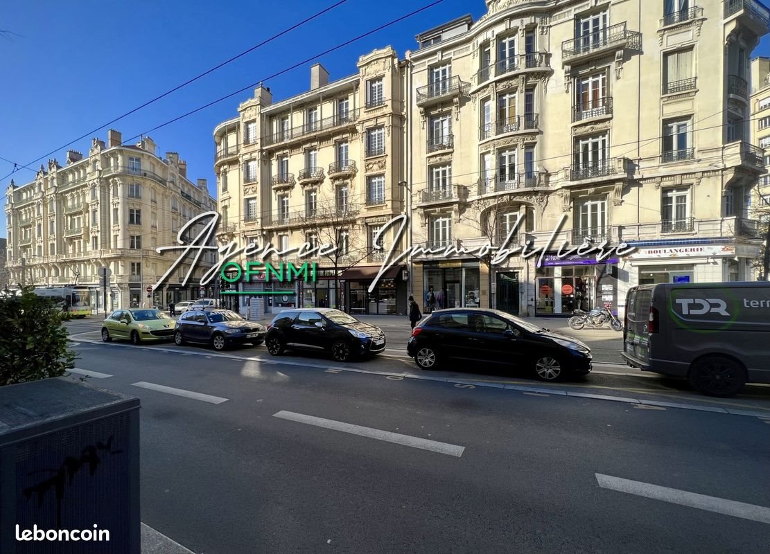 Appartement à vendre, 182m², Saint-Etienne