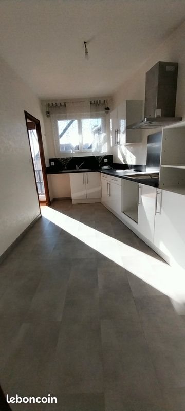 Maison à louer, 101m², Châtel-Guyon