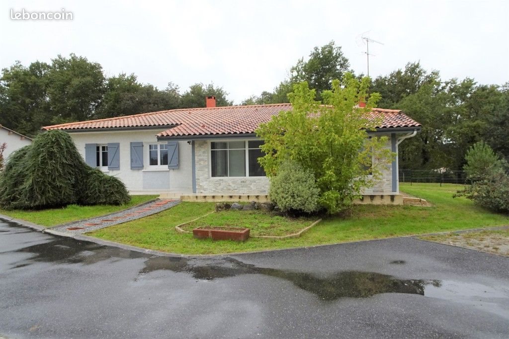 Maison à louer, 115m², Coimères