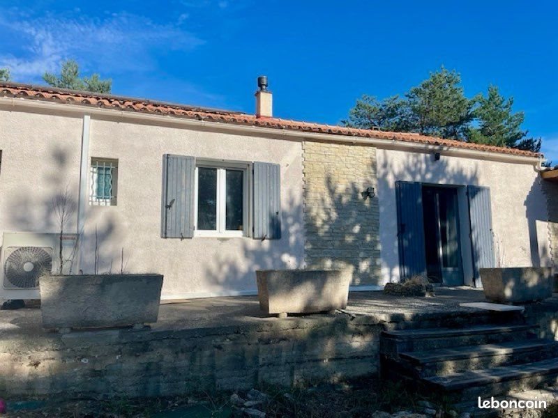Maison à louer, 135m², Saint-Trinit