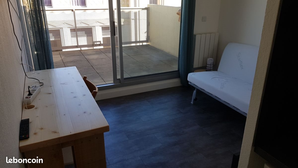 Appartement à louer, 16m², Nîmes