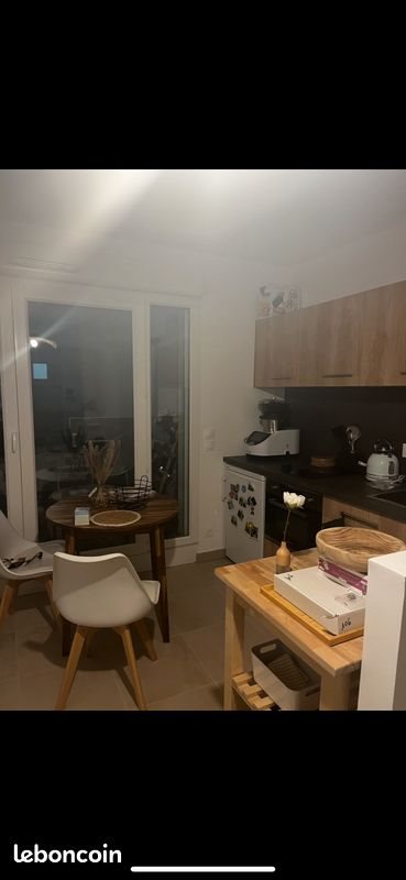 Appartement à louer, 25m², Miramas