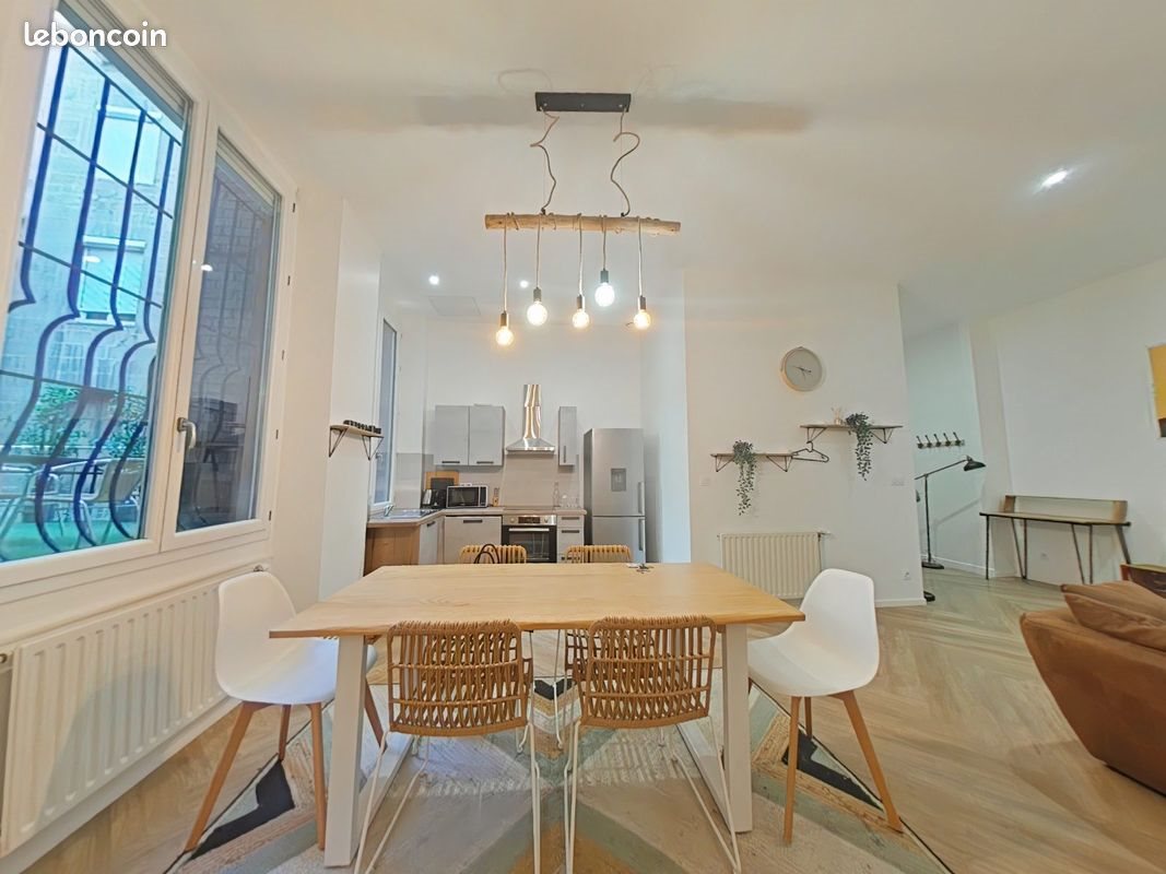 Appartement à louer, 83m², Saint-Etienne